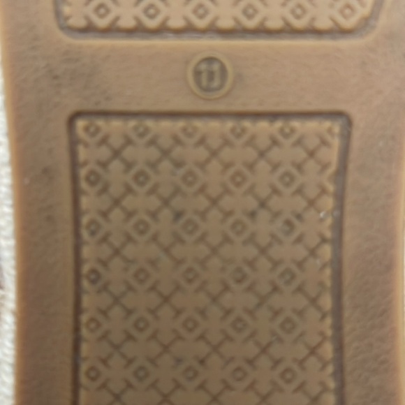 Tory Burch Cream and Brown loafers - Picture 6 of 15